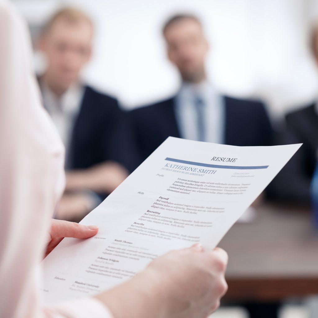 10 Job Search Tips for New Immigrants