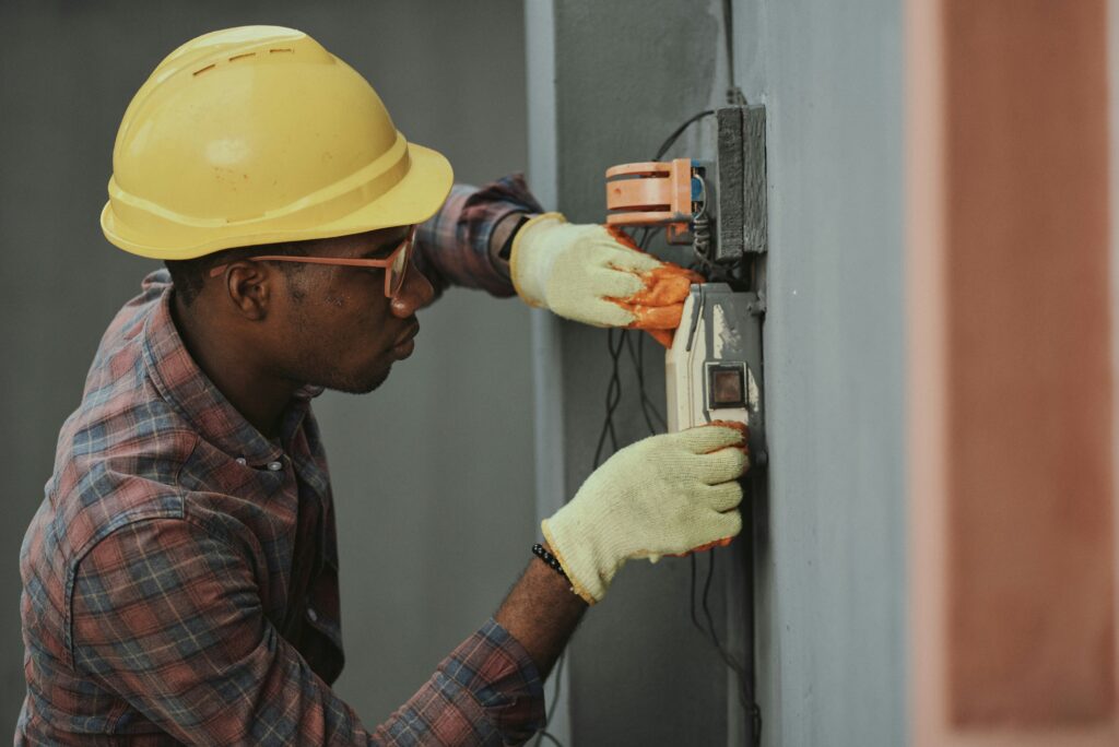 Construction Electricians Keep Job Sites Safe